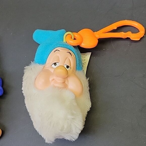 Disney Snow White and some of her Dwarfs collectible package - Picture 4 of 11